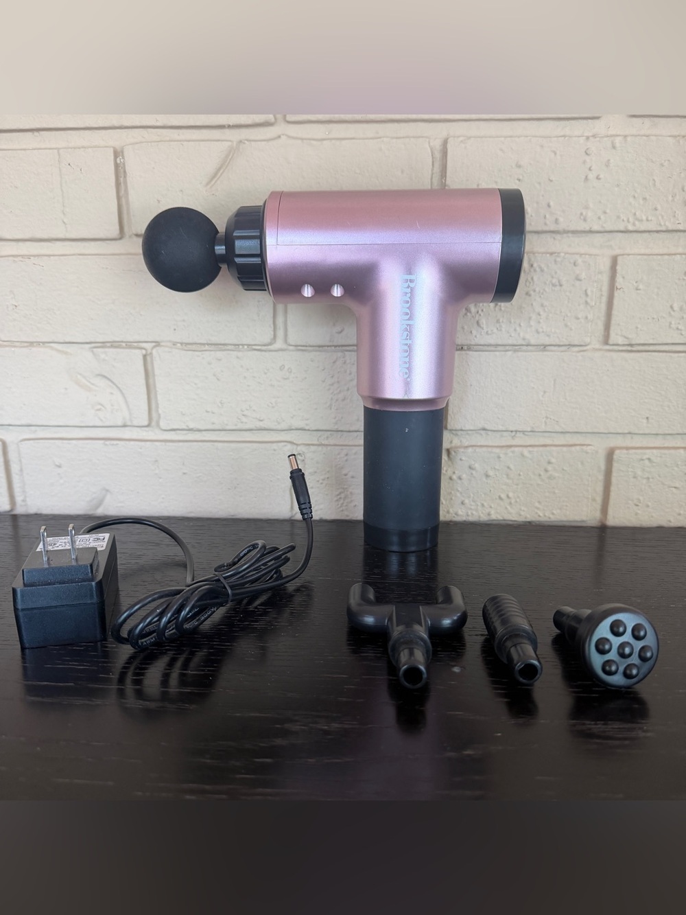 Brookstone Cordless Percussion Massage Gun Black 4 Heads Rechargeable Handheld